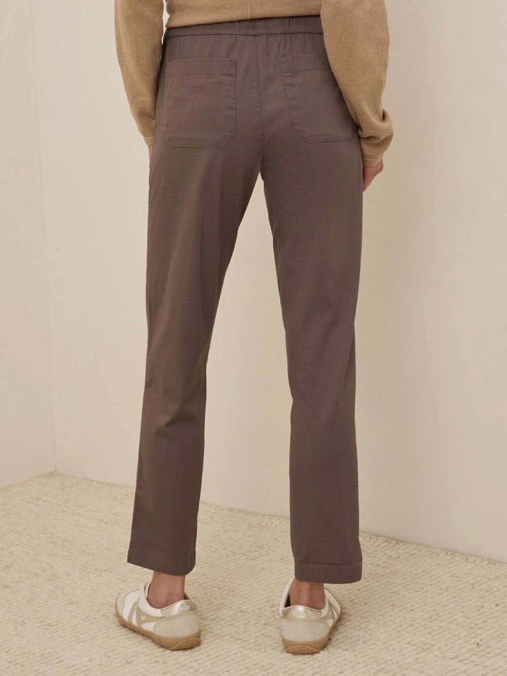 Pact Organic Daily Twill Pant Medium Deep Taupe - Picture 4 of 8